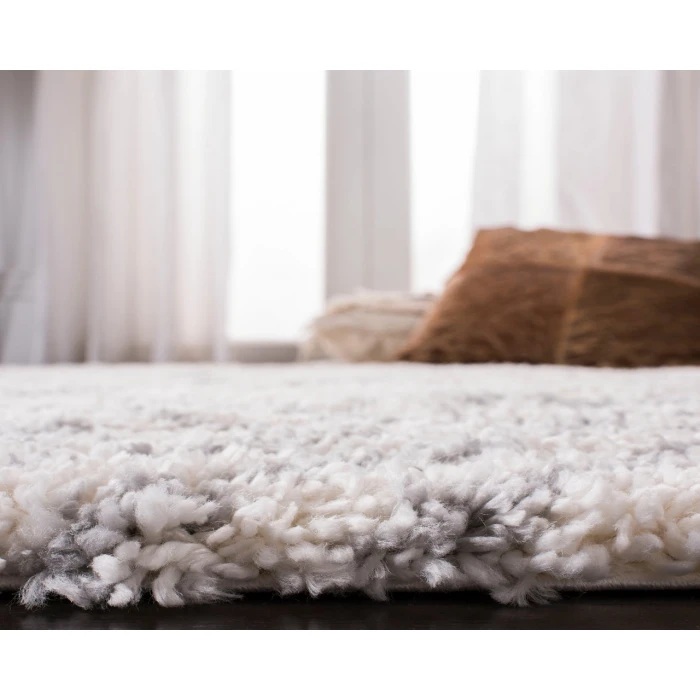 Safavieh Fontana Shag  Cream / Grey FNT836 6 ft. 7 in. X 6 ft. 7 in. Square Rug