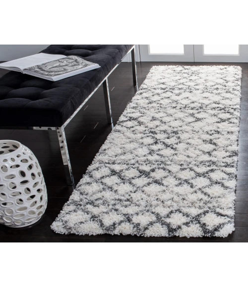 Safavieh Fontana Shag  Ivory / Grey FNT845 2 ft. 3 in. X 12 ft. Runner Rug