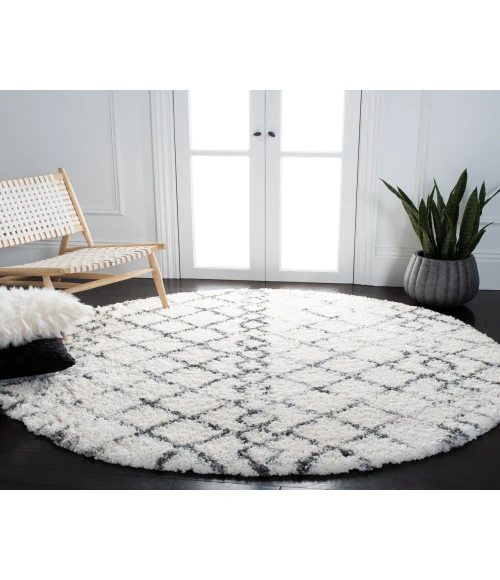 Safavieh Fontana Shag  Ivory / Grey FNT845 6 ft. 7 in. X 6 ft. 7 in. Round Rug