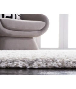 Safavieh Fontana Shag  Ivory / Grey FNT850 6 ft. 7 in. X 9 ft. Rectangle Rug