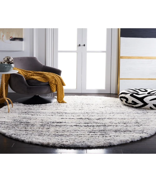 Safavieh Fontana Shag  Ivory / Grey FNT850 6 ft. 7 in. X 6 ft. 7 in. Round Rug