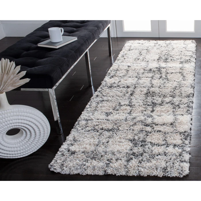 Safavieh Fontana Shag  Ivory / Grey FNT851 2 ft. 3 in. X 6 ft. Runner Rug