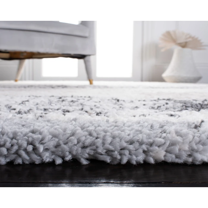 Safavieh Fontana Shag  Ivory / Grey FNT892 6 ft. 7 in. X 6 ft. 7 in. Square Rug