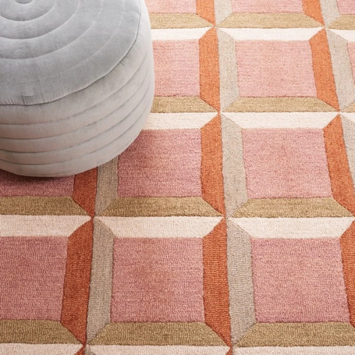 Safavieh Genre Pink / Beige GRE101 4 ft. X 6 ft. Rectangle Rug