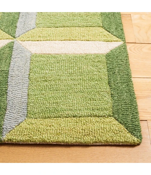 Safavieh Genre Green / Beige GRE101 2 ft. 3 in. X 8 ft. Runner Rug