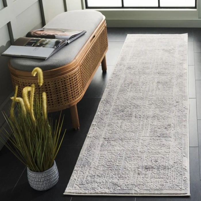 Safavieh Hanna Ivory / Light Grey HAN101 8 ft. X 10 ft. Rectangle Rug