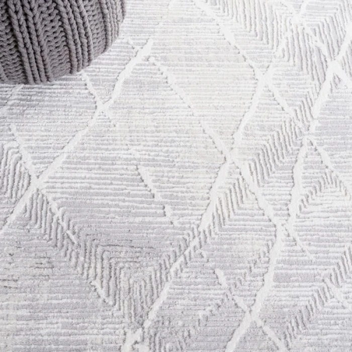Safavieh Hanna Ivory / Light Grey HAN106 6 ft. 7 in. X 6 ft. 7 in. Round Rug