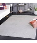 Safavieh Hanna Grey / Ivory HAN110 5 ft. 3 in. X 7 ft. 6 in. Rectangle Rug