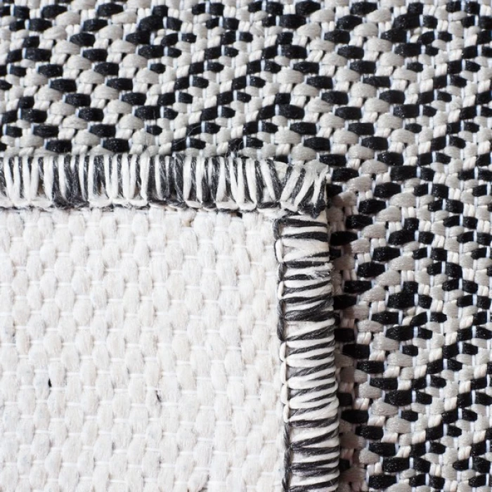Safavieh Hampton Grey / Black HTN230 2 ft. X 9 ft. Runner Rug