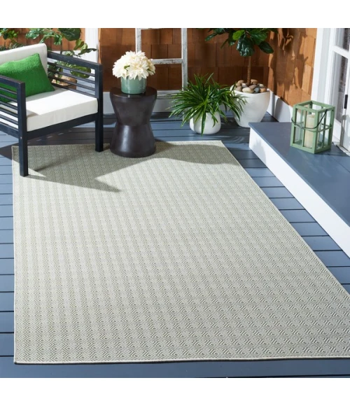 Safavieh Hampton Green HTN230 5 ft. 1 in. X 7 ft. 6 in. Rectangle Rug
