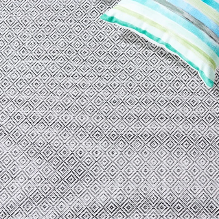 Safavieh Hampton Ivory / Black HTN230 2 ft. X 9 ft. Runner Rug