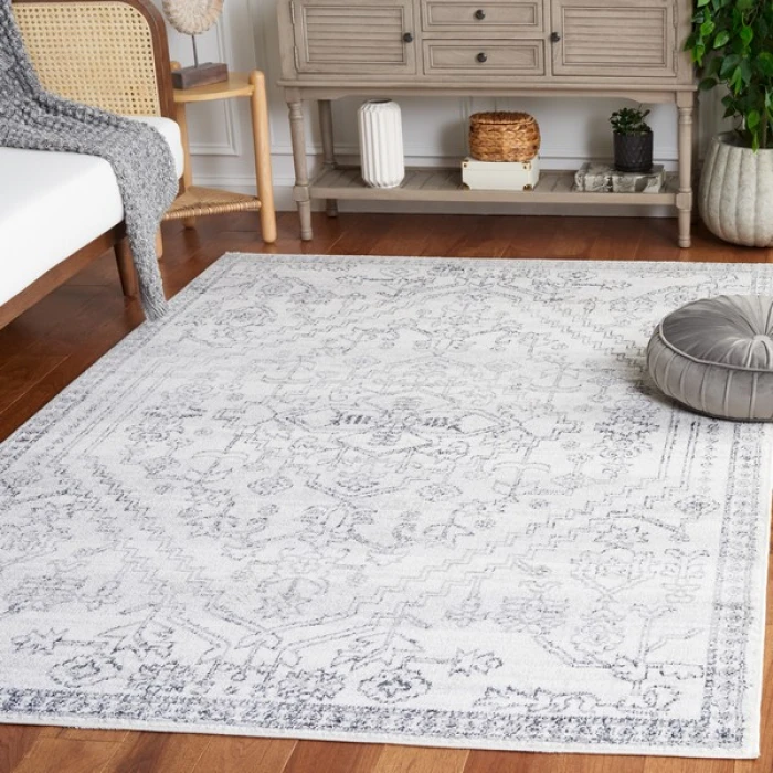 Safavieh Layla Ivory Grey / Charcoal LAY110 4 ft. 5 in. X 6 ft. 5 in. Rectangle Rug