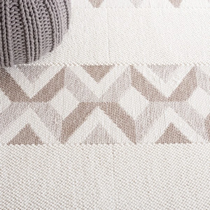 Safavieh Lotus Ivory / Beige LOT100 6 ft. 7 in. X 6 ft. 7 in. Square Rug
