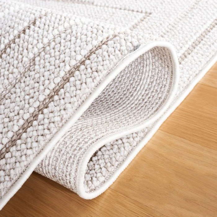 Safavieh Lotus Ivory / Beige LOT109 2 ft. X 8 ft. Runner Rug