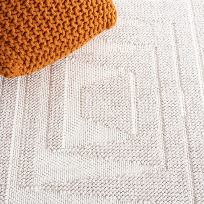 Safavieh Lotus Ivory / Beige LOT109 2 ft. X 8 ft. Runner Rug