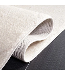 Safavieh Melody Ivory / Beige MEL112 6 ft. 7 in. X 6 ft. 7 in. Round Rug