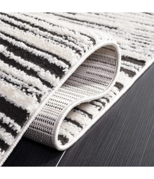 Safavieh Melody Ivory / Black MEL116 6 ft. 7 in. X 6 ft. 7 in. Round Rug