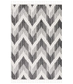 Safavieh Moroccan Tassel Ivory / Black MRT101 5 ft. 5 in. X 7 ft. 6 in. Rectangle Rug