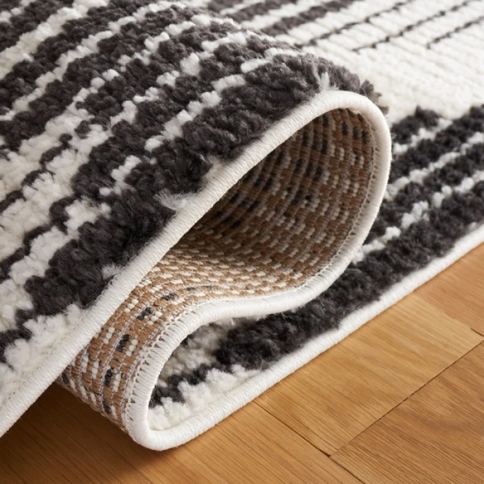 Safavieh Moroccan Tassel Ivory / Black MRT101 2 ft. 2 in. X 9 ft. Runner Rug