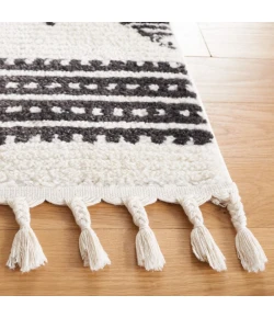 Safavieh Moroccan Tassel Ivory / Black MRT103 2 ft. 2 in. X 9 ft. Runner Rug