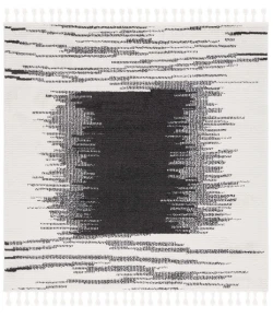 Safavieh Moroccan Tassel Ivory / Black MRT107 6 ft. 7 in. X 6 ft. 7 in. Round Rug