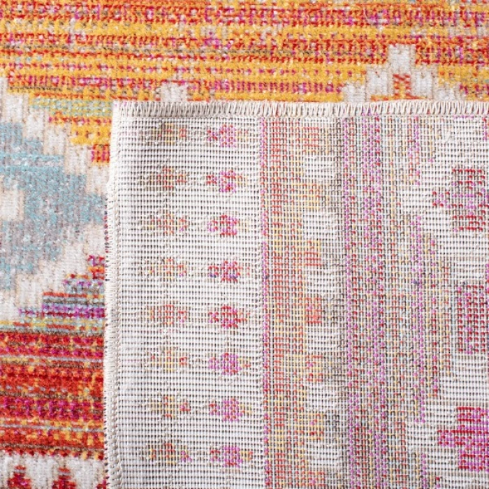 Safavieh Montage  Red / Fuchsia MTG272 2 ft. 3 in. X 8 ft. Runner Rug