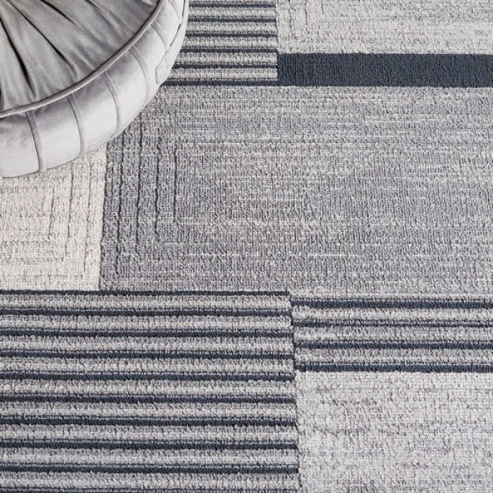Safavieh Odyssey Grey / Black Ivory ODY816 6 ft. 7 in. X 6 ft. 7 in. Round Rug