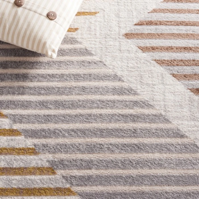 Safavieh Palma Beige / Light Grey PAM328 2 ft. 2 in. X 9 ft. Runner Rug