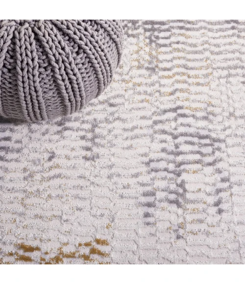 Safavieh Palma Beige / Light Grey PAM352 2 ft. 2 in. X 9 ft. Runner Rug