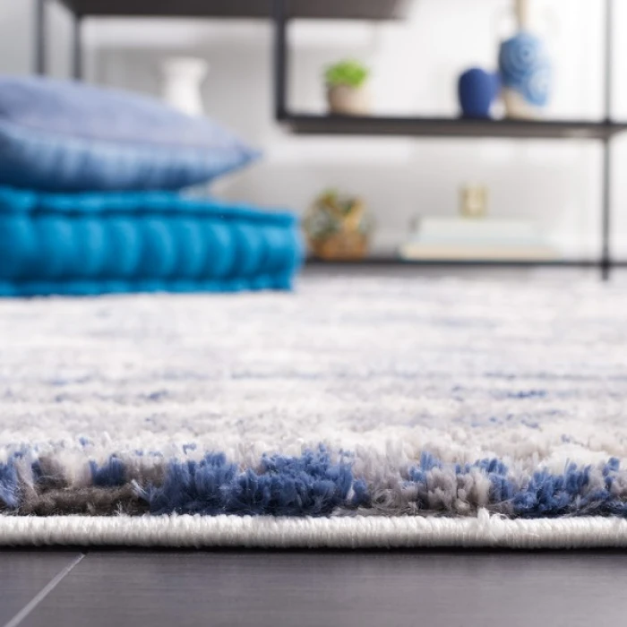 Safavieh Petra Light Beige / Blue PTA112 6 ft. 7 in. X 6 ft. 7 in. Round Rug
