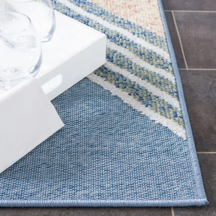 Safavieh Sarasota Blue / Light Green SAR102 6 ft. 7 in. X 6 ft. 7 in. Square Rug