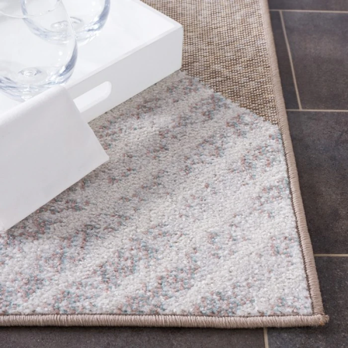 Safavieh Sarasota Pink / Brown SAR102 6 ft. 7 in. X 6 ft. 7 in. Square Rug