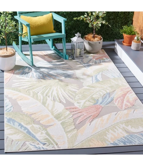 Safavieh Sarasota Light Green / Beige SAR106 5 ft. 3 in. X 7 ft. 7 in. Rectangle Rug