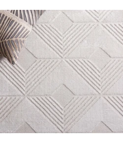 Safavieh Saylor Ivory SAY101 6 ft. 3 in. X 6 ft. 3 in. Round Rug