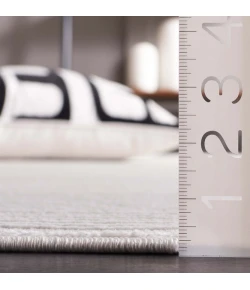 Safavieh Saylor Ivory SAY104 6 ft. 3 in. X 6 ft. 3 in. Round Rug