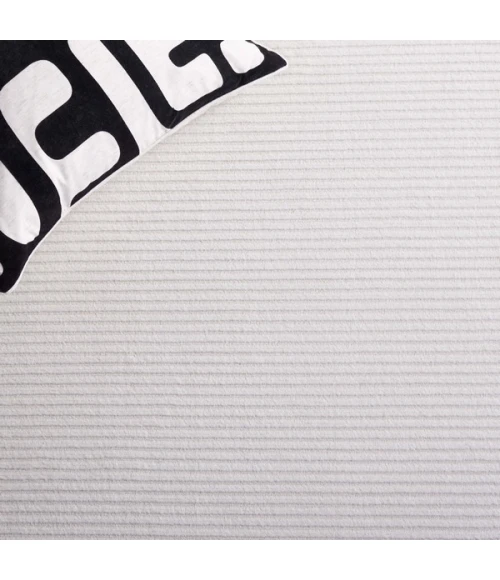 Safavieh Saylor Ivory SAY104 6 ft. 3 in. X 6 ft. 3 in. Round Rug