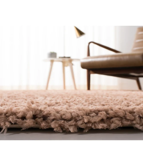 Safavieh Shag Beige SG267 2 ft. 3 in. X 9 ft. Runner Rug