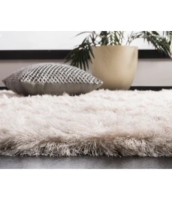 Safavieh Shag Ivory SG511 3 ft. X 3 ft. Round Rug