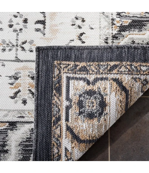 Safavieh Sunrise Ivory / Grey Black SUN627 6 ft. 7 in. X 6 ft. 7 in. Square Rug