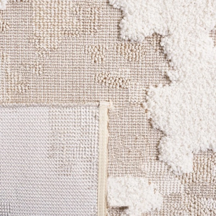 Safavieh Trends Beige / Ivory TRD100 6 ft. 7 in. X 9 ft. Rectangle Rug