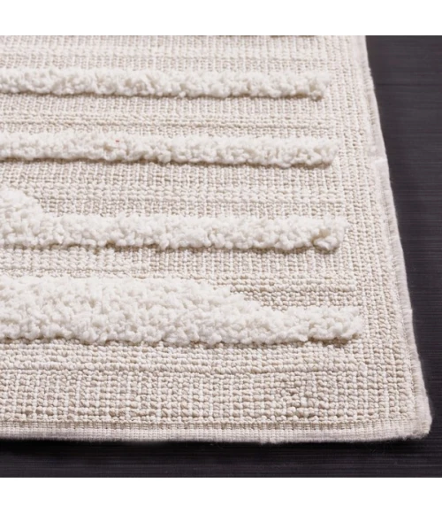 Safavieh Trends Beige / Ivory TRD102 6 ft. 7 in. X 6 ft. 7 in. Square Rug