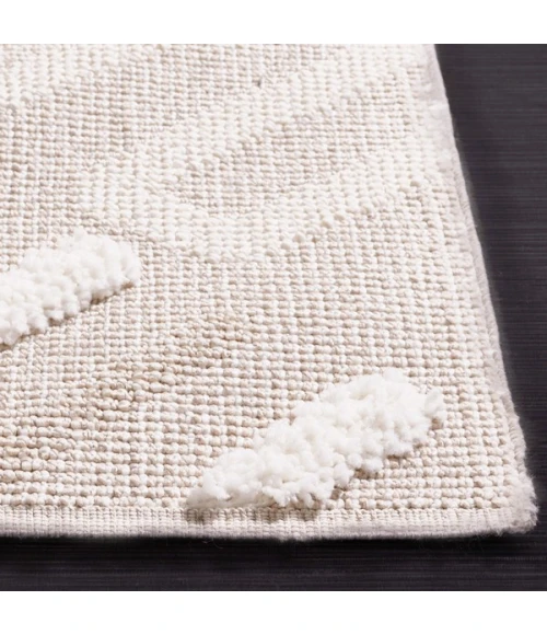 Safavieh Trends Beige / Ivory TRD104 6 ft. 7 in. X 6 ft. 7 in. Square Rug