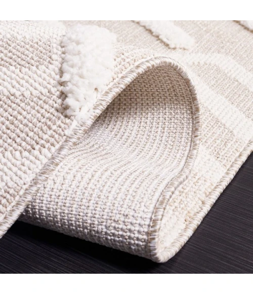 Safavieh Trends Beige / Ivory TRD104 6 ft. 7 in. X 6 ft. 7 in. Square Rug