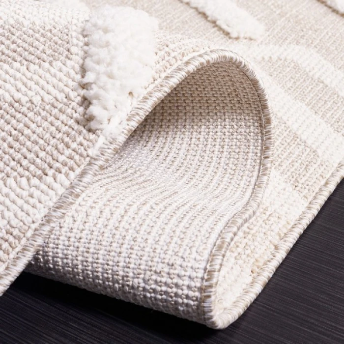 Safavieh Trends Beige / Ivory TRD104 5 ft. 3 in. X 7 ft. 6 in. Rectangle Rug