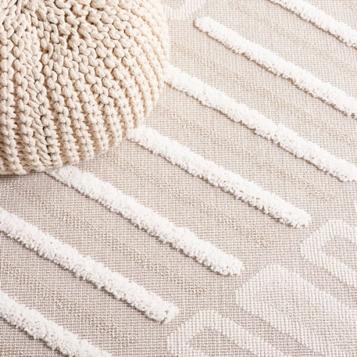 Safavieh Trends Beige / Ivory TRD104 5 ft. 3 in. X 7 ft. 6 in. Rectangle Rug