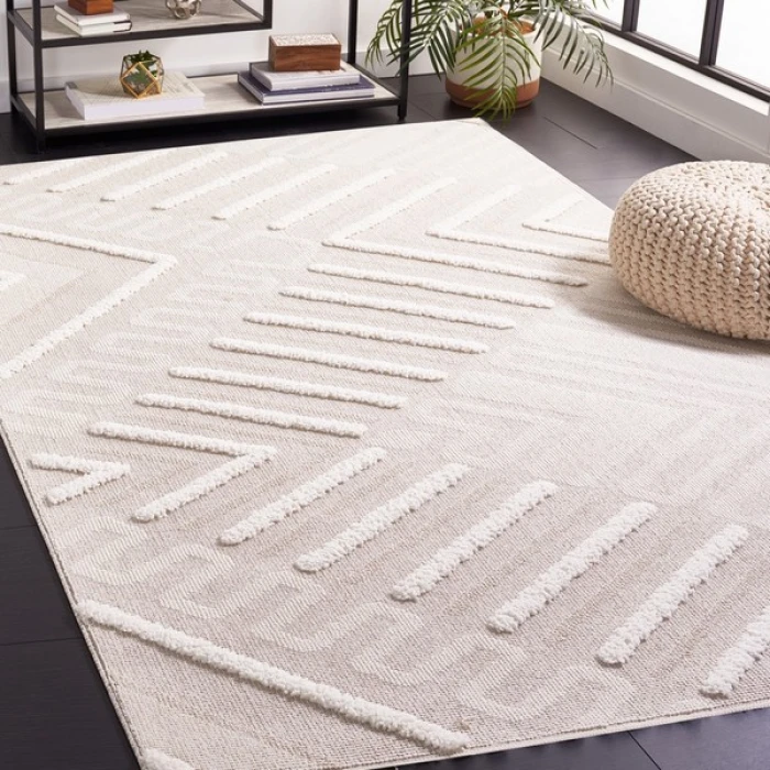 Safavieh Trends Beige / Ivory TRD104 5 ft. 3 in. X 7 ft. 6 in. Rectangle Rug
