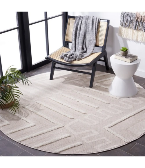 Safavieh Trends Beige / Ivory TRD104 6 ft. 7 in. X 6 ft. 7 in. Round Rug