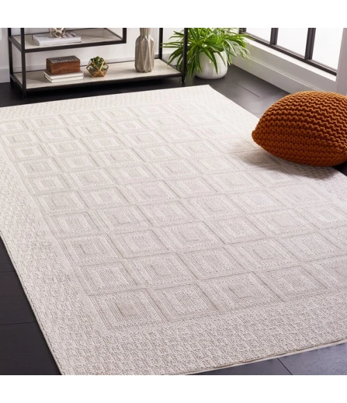 Safavieh Trends Beige / Ivory TRD106 4 ft. X 6 ft. Rectangle Rug