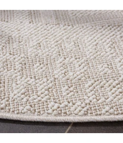 Safavieh Trends Beige / Ivory TRD106 6 ft. 7 in. X 6 ft. 7 in. Round Rug