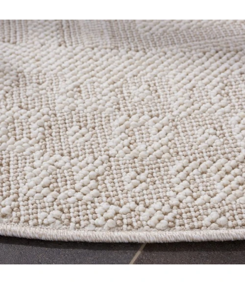 Safavieh Trends Beige / Ivory TRD106 6 ft. 7 in. X 6 ft. 7 in. Round Rug